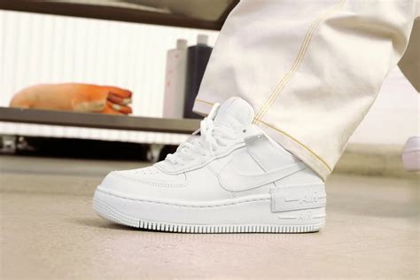 wie fallen nike air force aus damen|Offizielle Größentabelle und Tipps für den Air Force 1 .